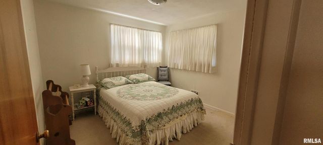 3221 PEACH Street, Mt Vernon, IL 62864