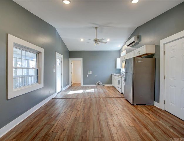 175 Crest St, Hot Springs, AR 71901