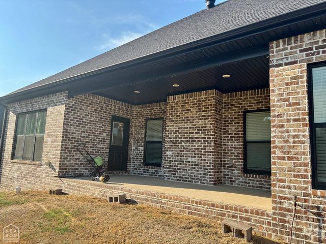 3202 Fairview Road, Paragould, AR 72450