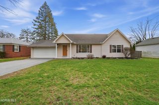 548 Ketner Drive, Bowling Green, OH 43402