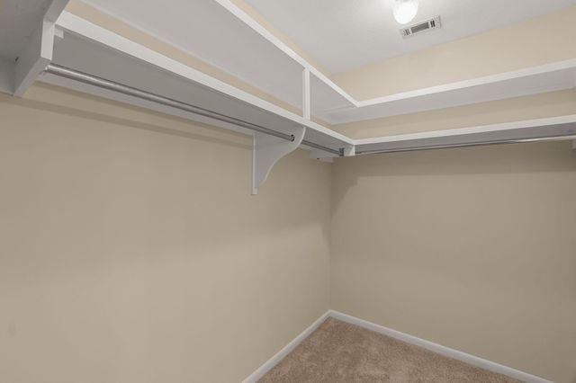 207 Comanche Dr., Hattiesburg, MS 39402