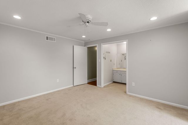 207 Comanche Dr., Hattiesburg, MS 39402