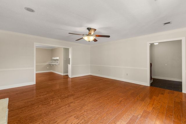 207 Comanche Dr., Hattiesburg, MS 39402