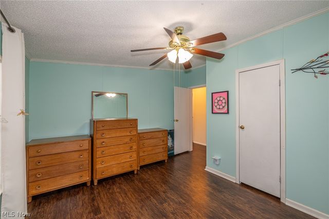 140 Luxor Lane, Amherst, OH 44001