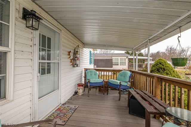 140 Luxor Lane, Amherst, OH 44001