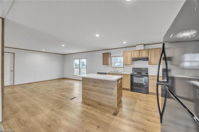 549 Mt Wesley Church Road, Hiddenite, NC 28636