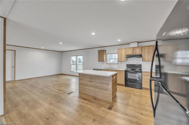 549 Mt Wesley Church Road, Hiddenite, NC 28636