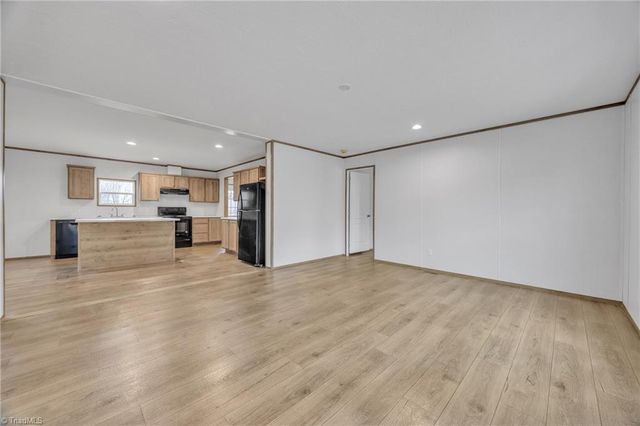 549 Mt Wesley Church Road, Hiddenite, NC 28636