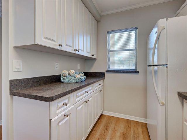 406 CERROMAR CIRCLE N 222, Venice, FL 34293