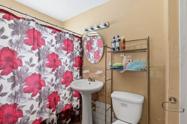 6226 Sherwood Drive, Houston, TX 77021