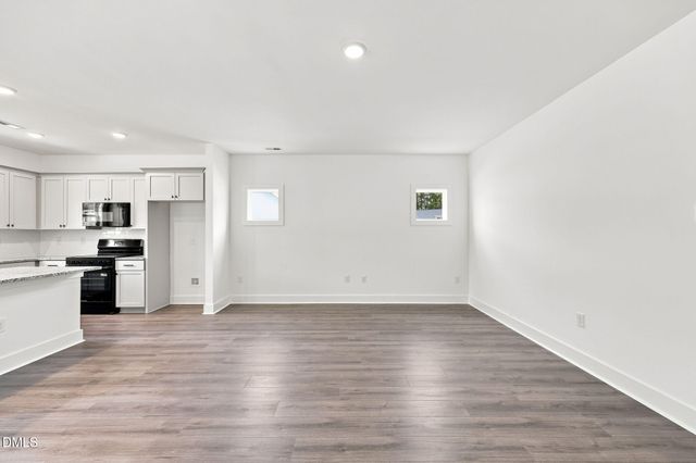16 Loganberry Avenue, Bunnlevel, NC 28323