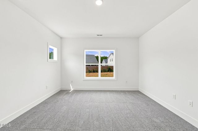 16 Loganberry Avenue, Bunnlevel, NC 28323