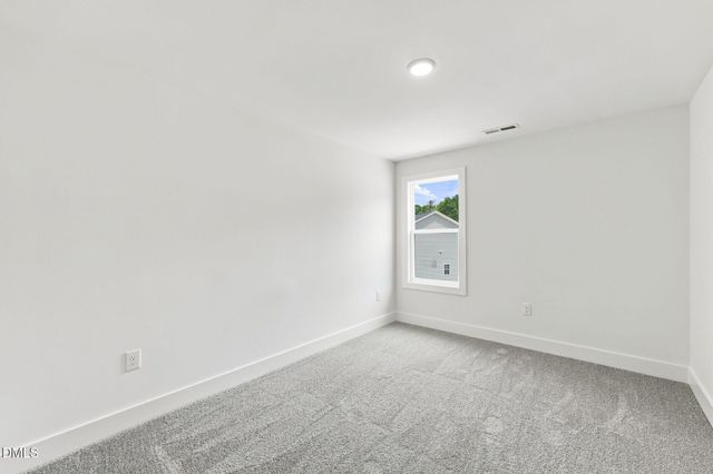 16 Loganberry Avenue, Bunnlevel, NC 28323