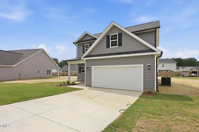 16 Loganberry Avenue, Bunnlevel, NC 28323