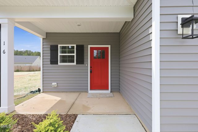16 Loganberry Avenue, Bunnlevel, NC 28323