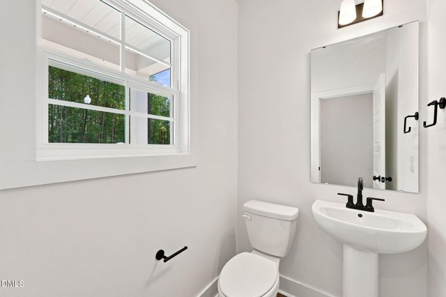 16 Loganberry Avenue, Bunnlevel, NC 28323
