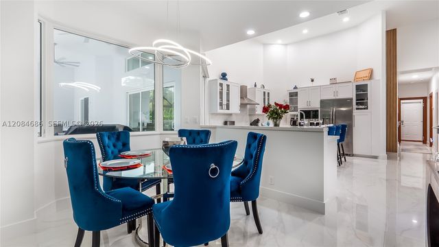1861 W Eagle Trace Blvd W, Coral Springs, FL 33071