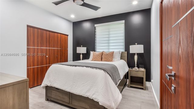 1861 W Eagle Trace Blvd W, Coral Springs, FL 33071