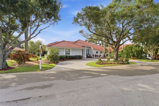 1861 W Eagle Trace Blvd W, Coral Springs, FL 33071
