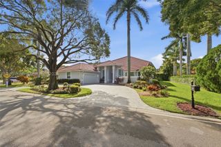 1861 W Eagle Trace Blvd W, Coral Springs, FL 33071