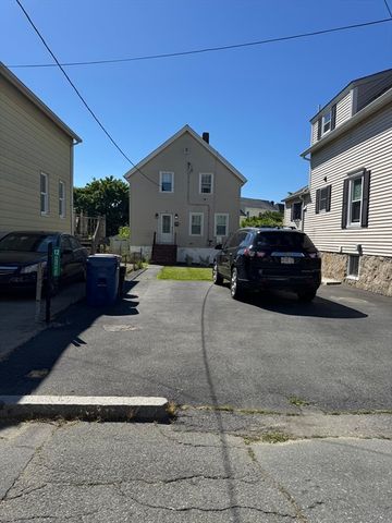 12 Sears St, New Bedford, MA 02740