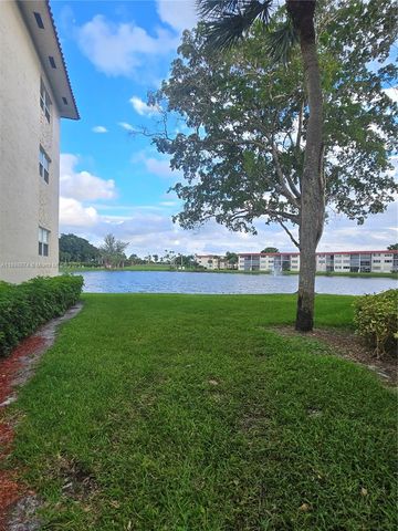 9520 S Hollybrook Lake Dr 204, Pembroke Pines, FL 33025