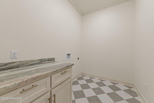 102 Carriage Lakes Drive, Broussard, LA 70518