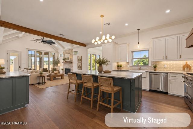 102 Carriage Lakes Drive, Broussard, LA 70518