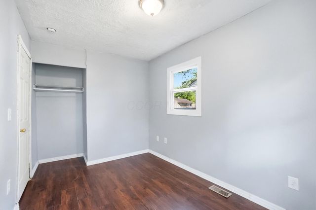1104 Russell Avenue, Springfield, OH 45506