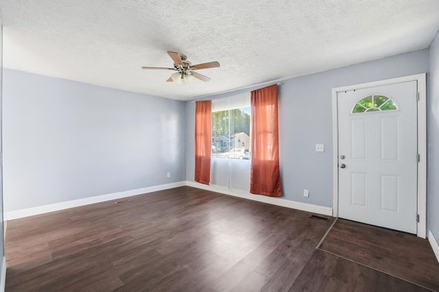 1104 Russell Avenue, Springfield, OH 45506