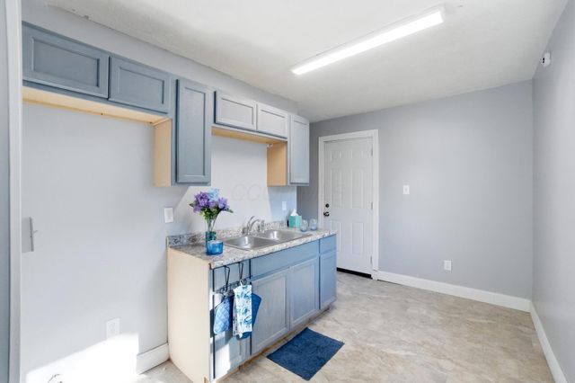 1104 Russell Avenue, Springfield, OH 45506