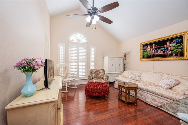 804 Greenway Street, Lowell, AR 72745