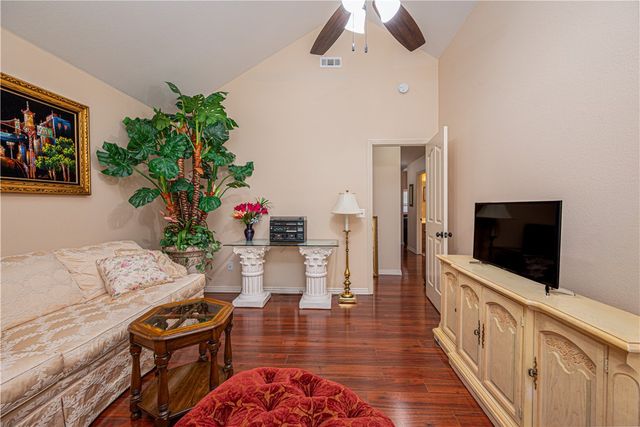 804 Greenway Street, Lowell, AR 72745