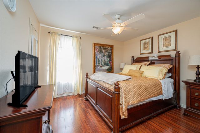 804 Greenway Street, Lowell, AR 72745