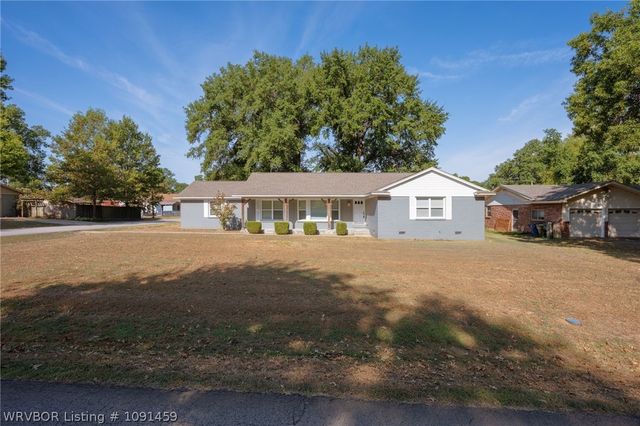 2920 S 33rd Street, Fort Smith, AR 72903
