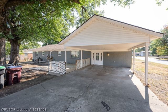 2920 S 33rd Street, Fort Smith, AR 72903