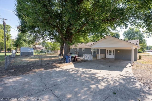 2920 S 33rd Street, Fort Smith, AR 72903
