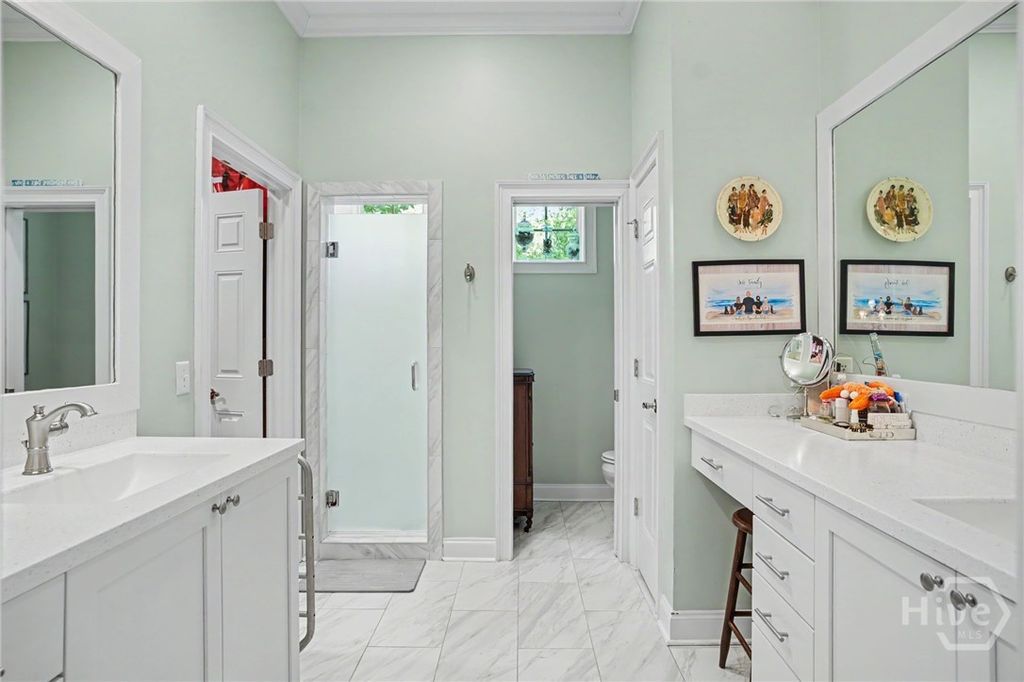 Image 13 of property listing at 5 Waterford Lane, Savannah, GA 31411
