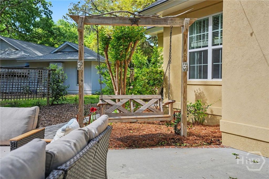Image 28 of property listing at 5 Waterford Lane, Savannah, GA 31411