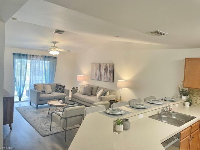 1501 NE 8Th PL, Cape Coral, FL 33909