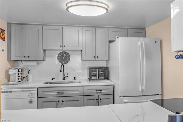 500 Pacific Ave Unit 1012, Virginia Beach, VA 23451