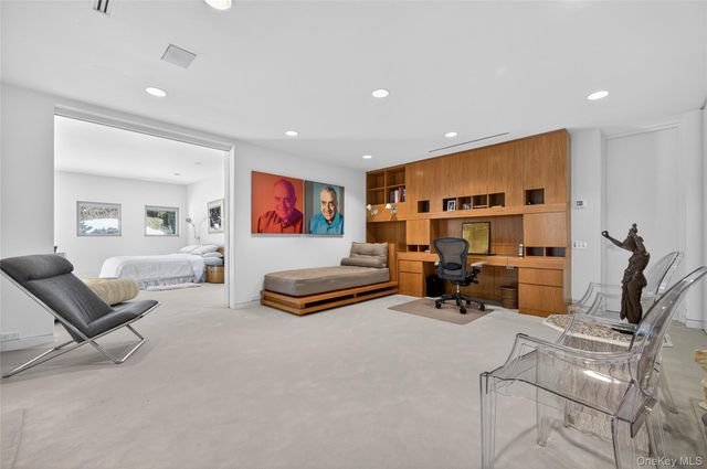 120 Bacon Road, Old Westbury, NY 11568