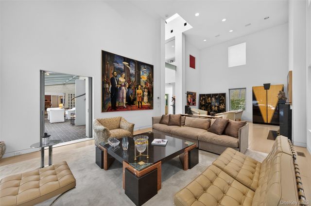 120 Bacon Road, Old Westbury, NY 11568