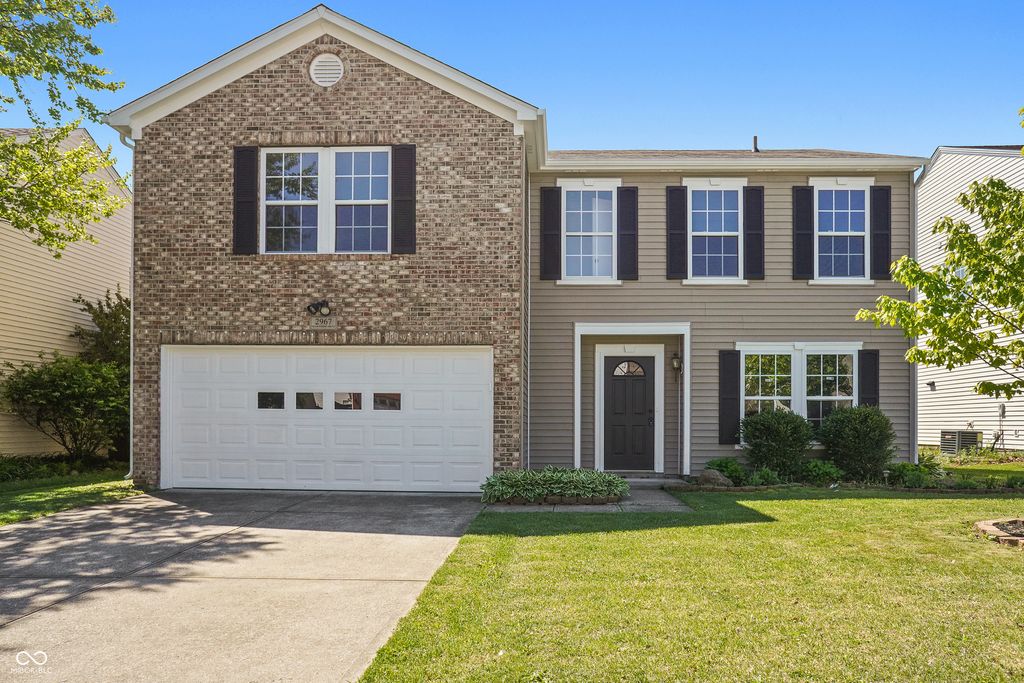 2967 Hearthside Drive, Greenwood, IN 46143