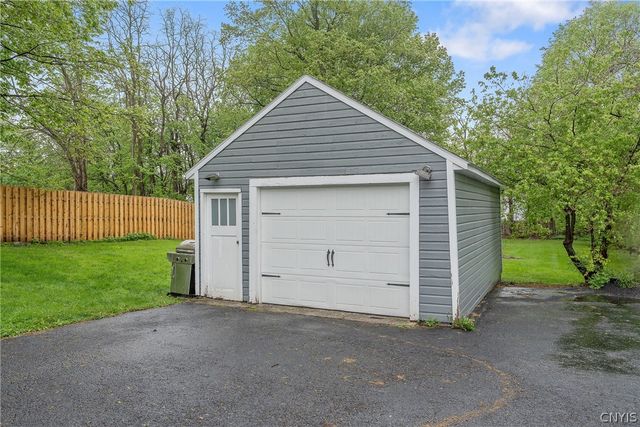 6426 Bennetts Corners Road, Van Buren, NY 13112