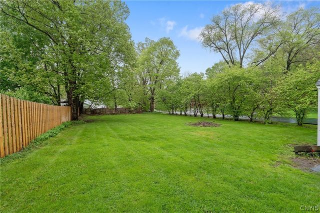 6426 Bennetts Corners Road, Van Buren, NY 13112