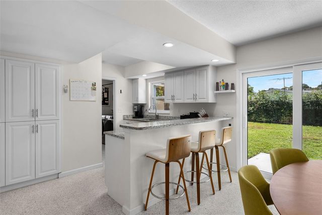 8081 CASCADAS AVENUE, North Port, FL 34287