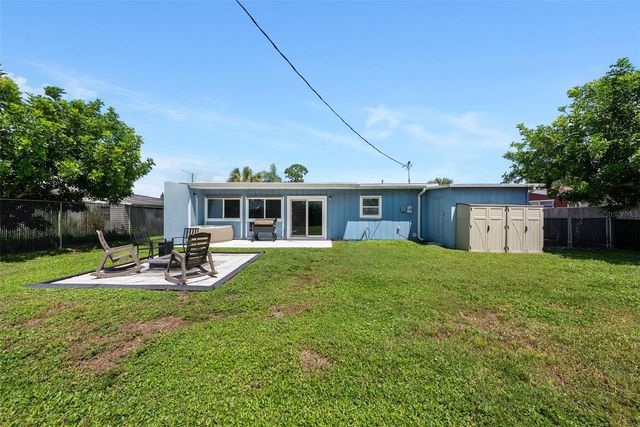 8081 CASCADAS AVENUE, North Port, FL 34287