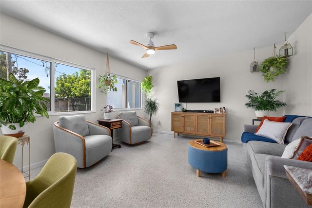 8081 CASCADAS AVENUE, North Port, FL 34287