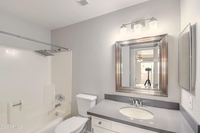 540 N MAY Street 2111, Mesa, AZ 85201